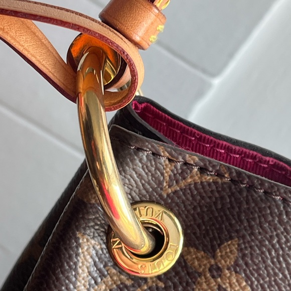 SOLD- Authentic Louis Vuitton Graceful PM - Picture 11 of 16
